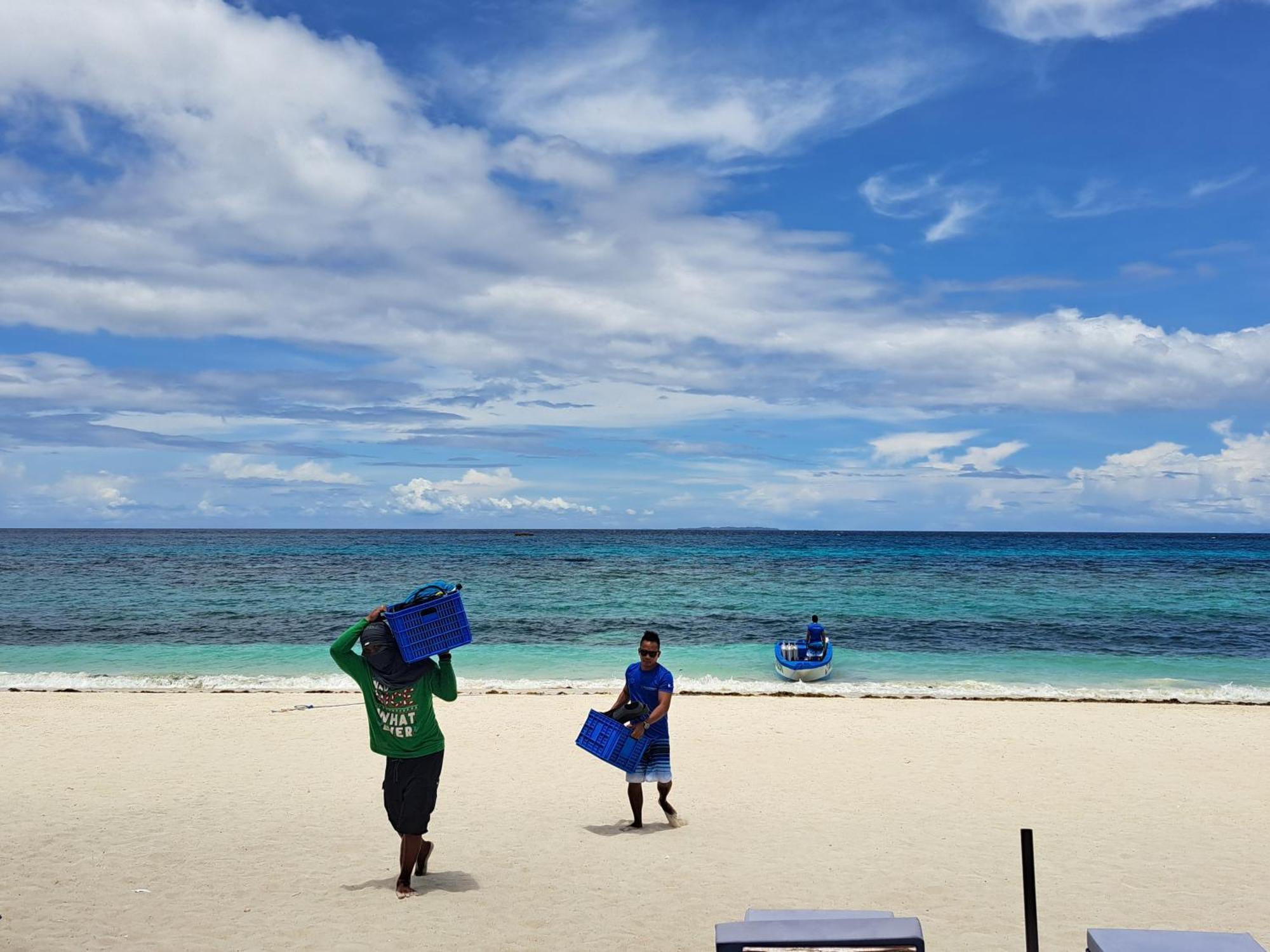 Avila'S Horizon Dive Resort Malapascua Exterior photo